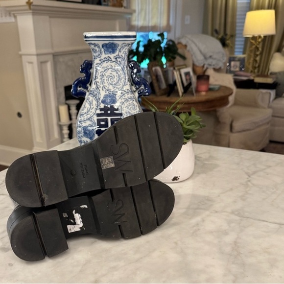 🖤 STUART WEITZMAN NORAH INDIGO CROC-EMBOSSED LEATHER BOOTS! - Picture 3 of 7